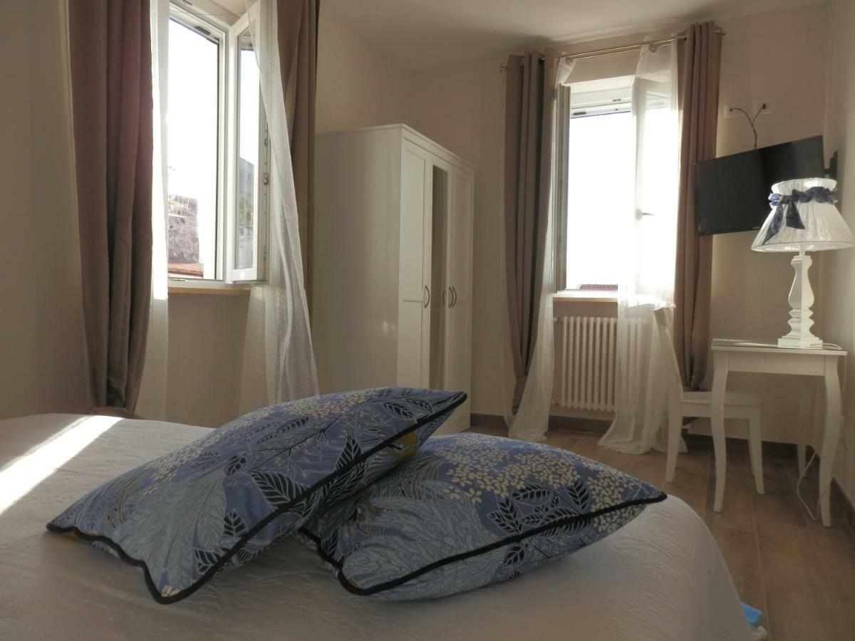 Santa Lucia B&B ガエータ エクステリア 写真